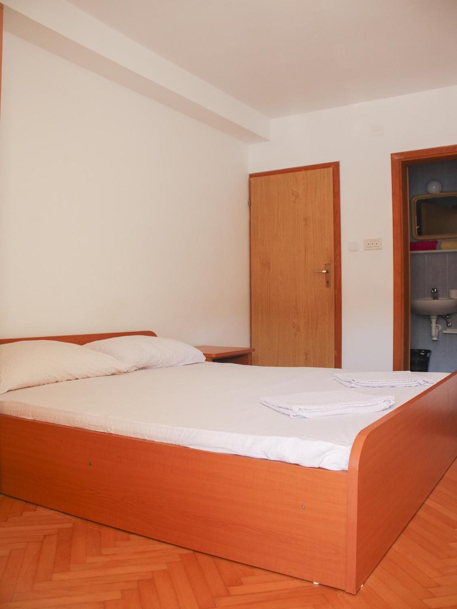 Apartments And Rooms Mato Неум Номер фото
