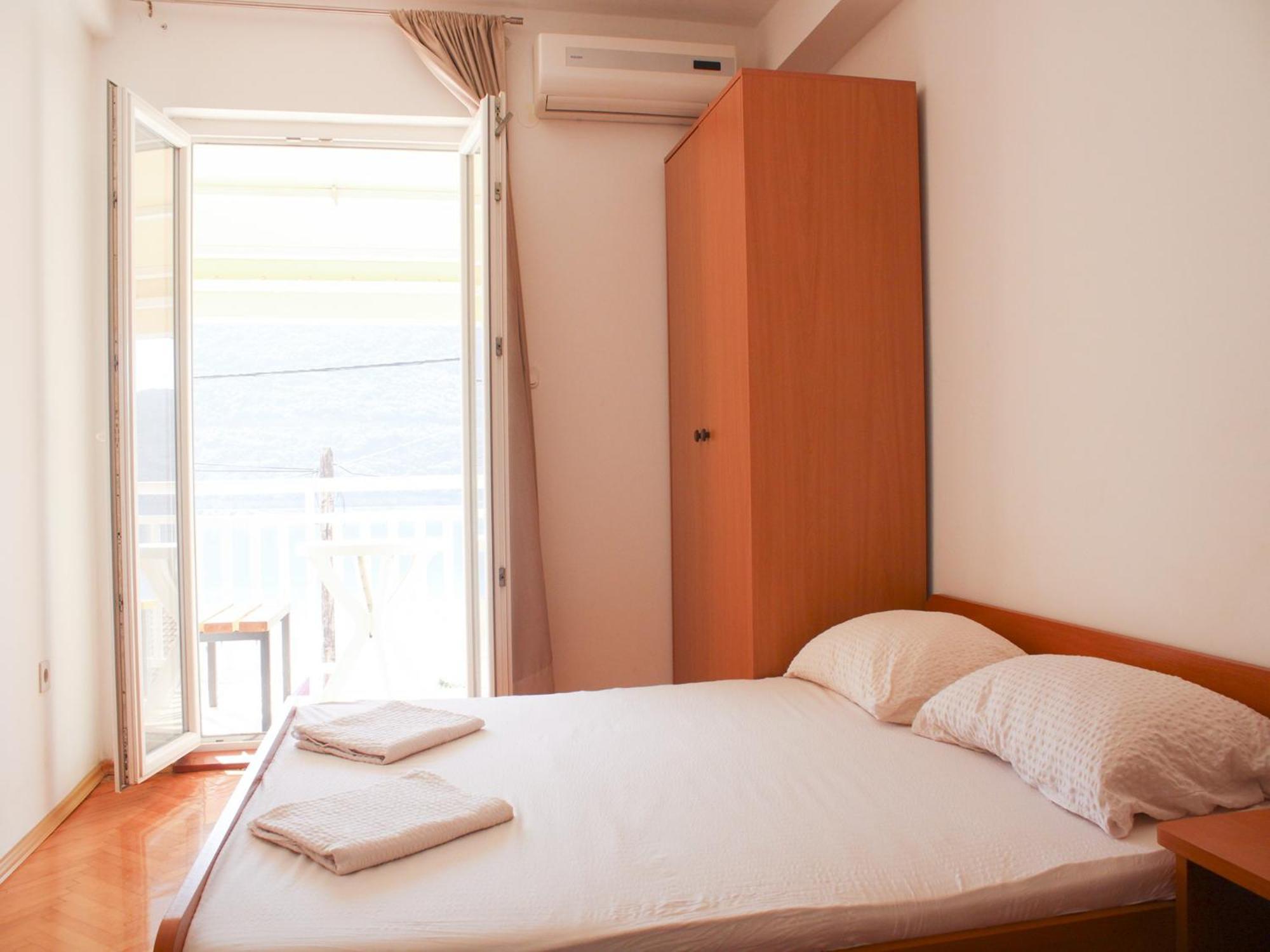 Apartments And Rooms Mato Неум Номер фото