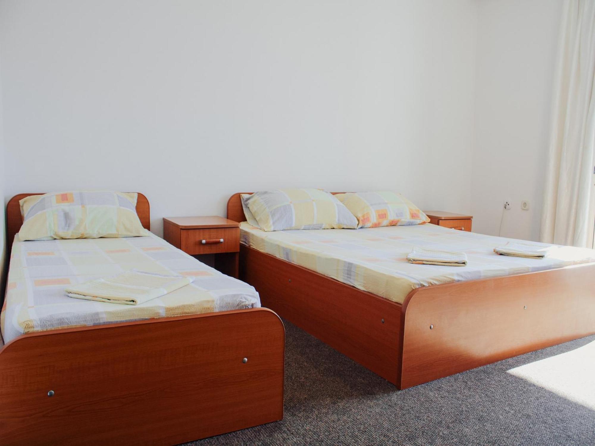 Apartments And Rooms Mato Неум Номер фото