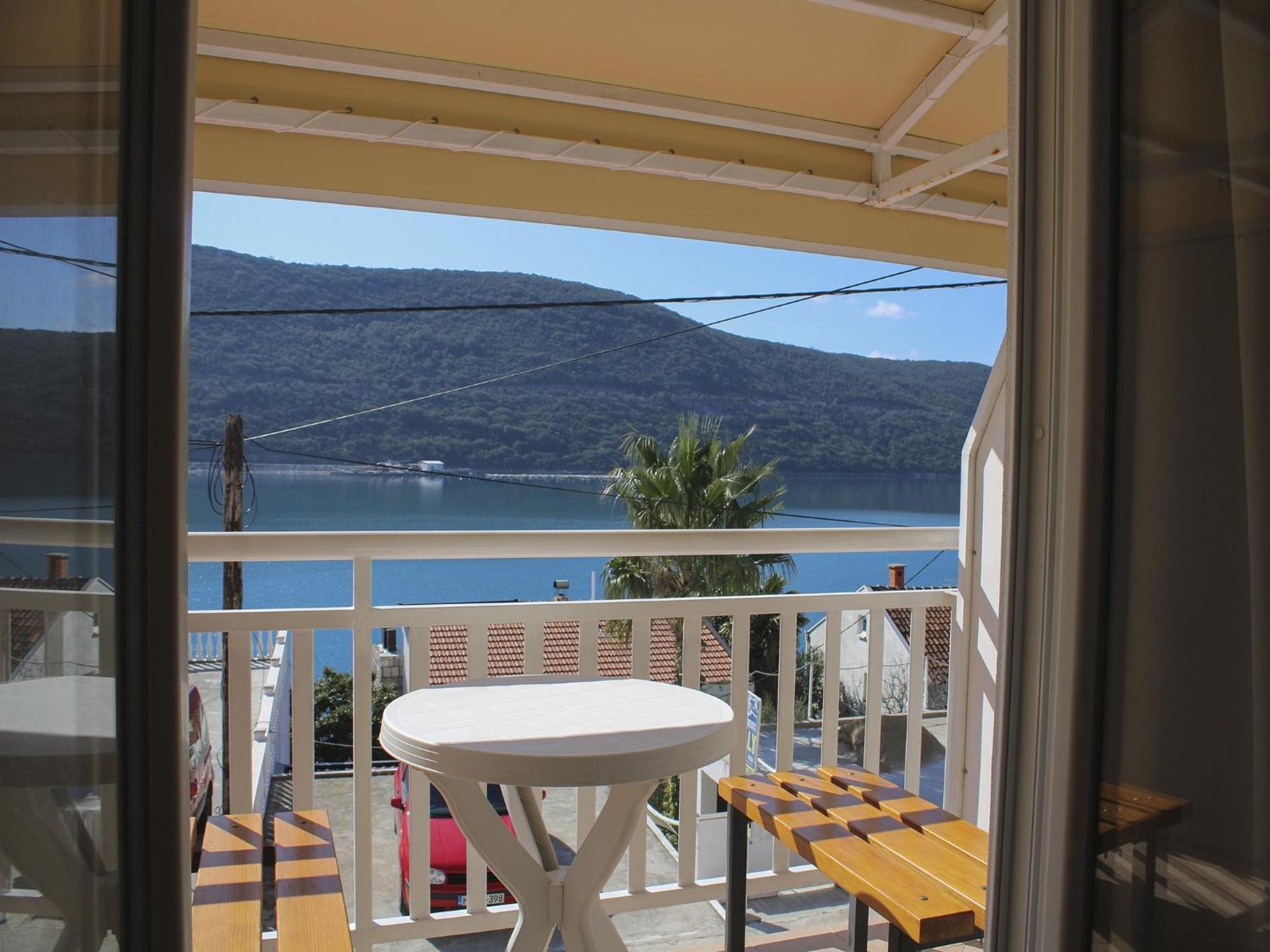 Apartments And Rooms Mato Неум Номер фото